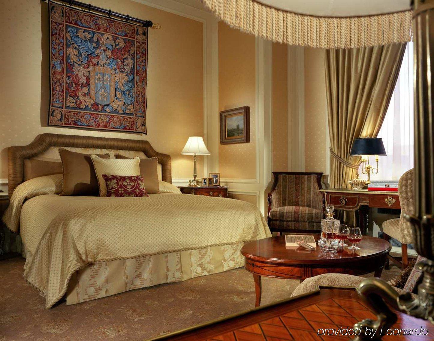 ホテル The Towers Of The Waldorf Astoria ニューヨーク 部屋 写真